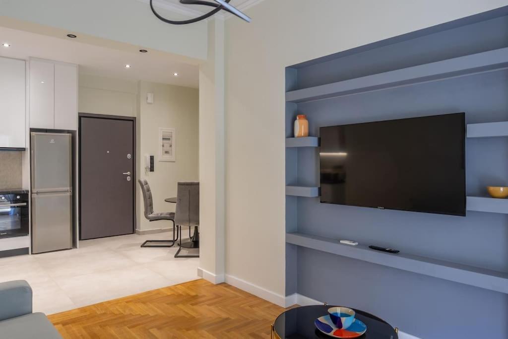 Apartment Contemporary Comfort In *
